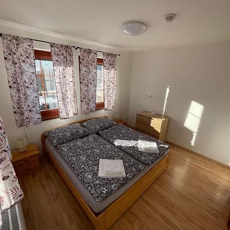 Apartmany215 Apartment