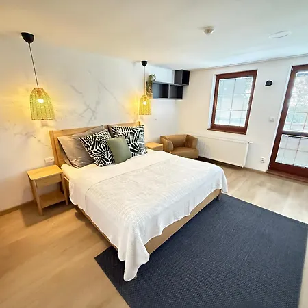 Lägenhet Apartmany215 Strážné